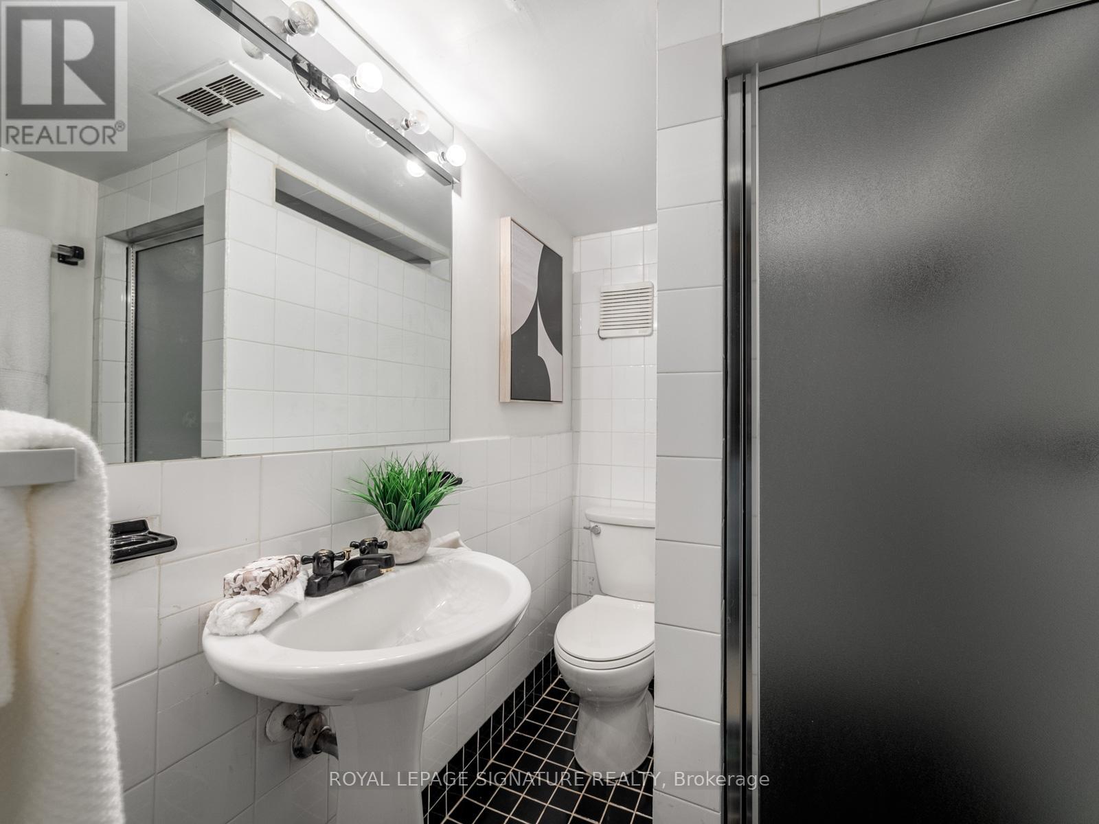 25 STAVELY AVENUE - 21