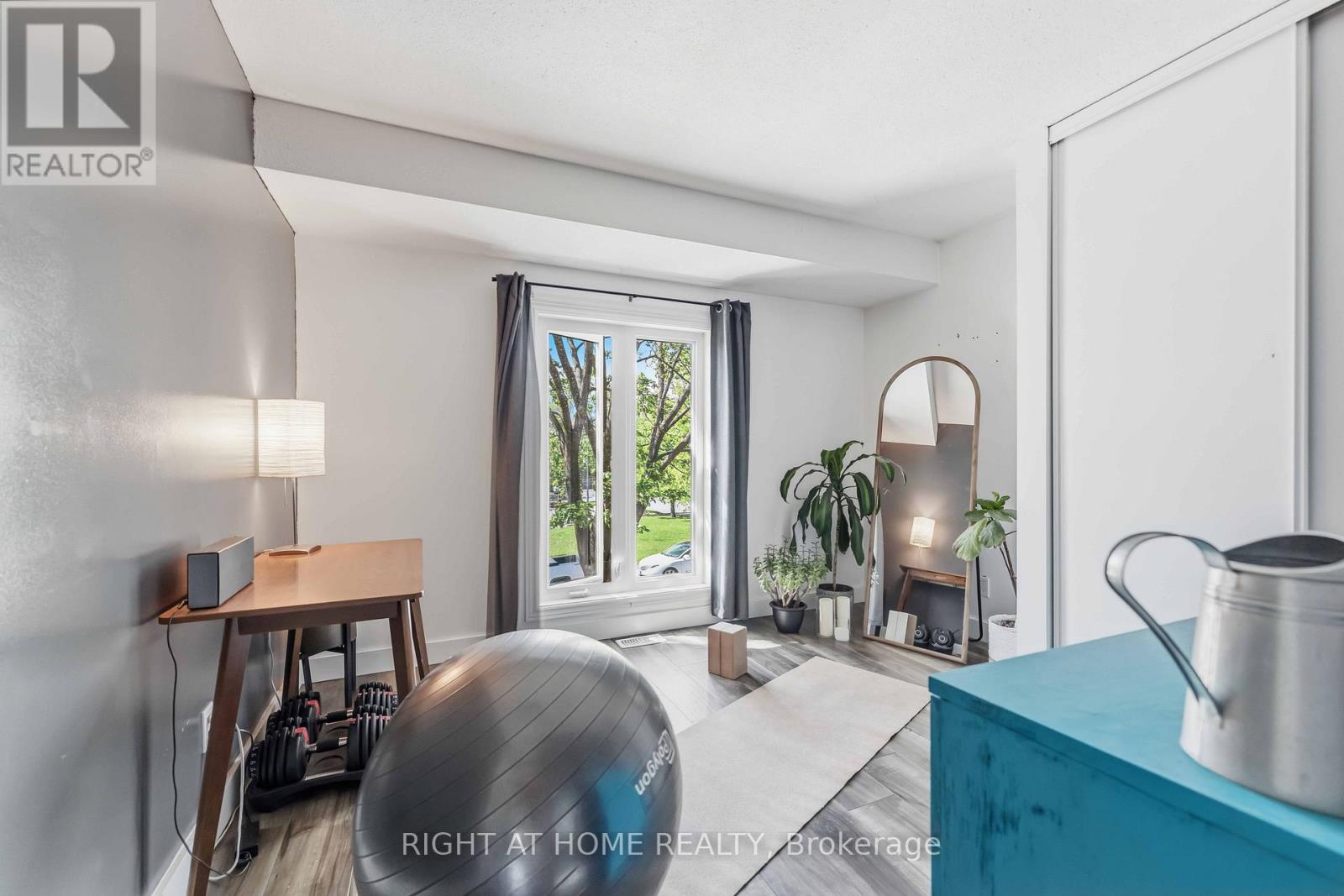981 BARWELL AVENUE - 18