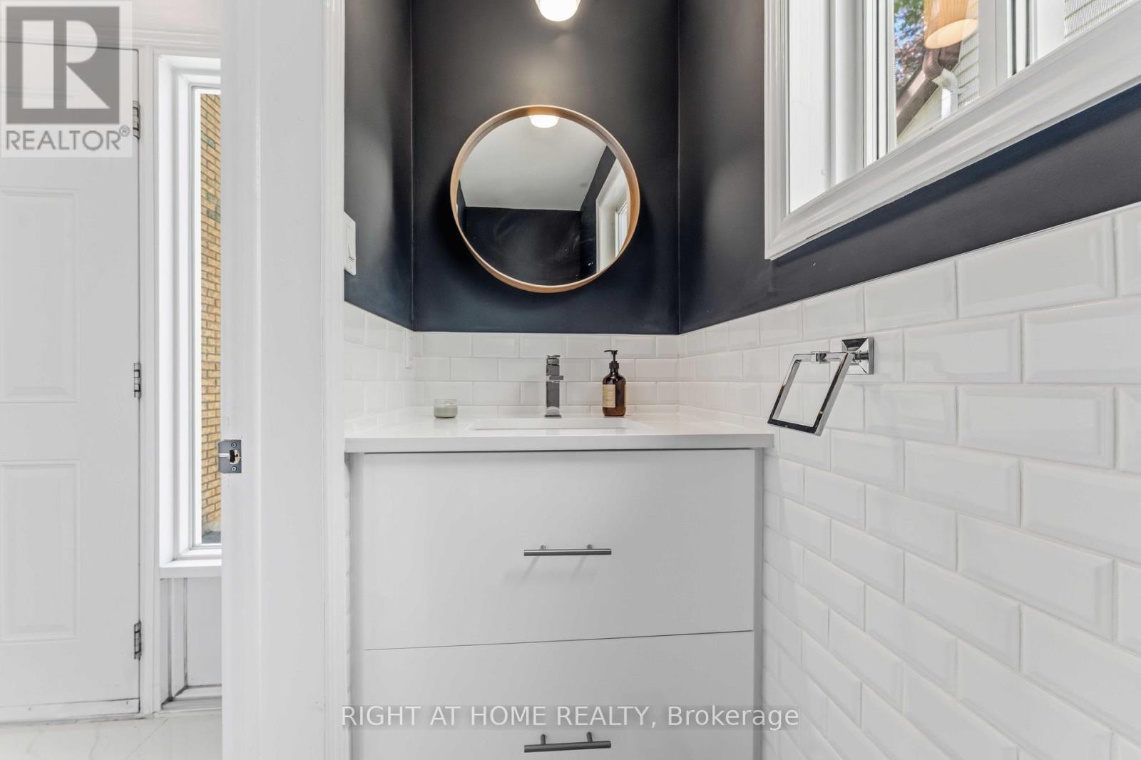 981 BARWELL AVENUE - 25