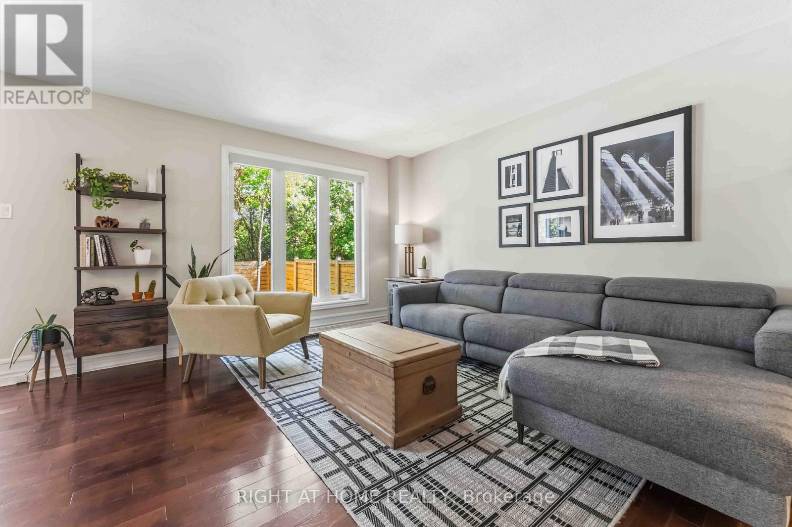 981 BARWELL AVENUE - 8