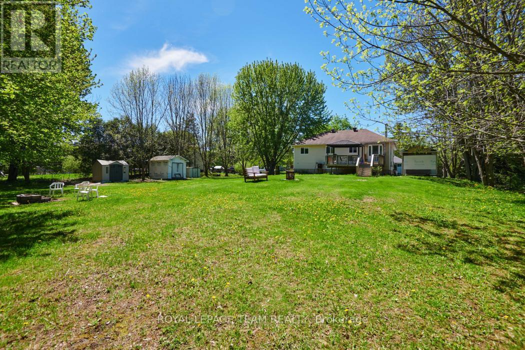 1115 DES CERISIERS STREET - 34