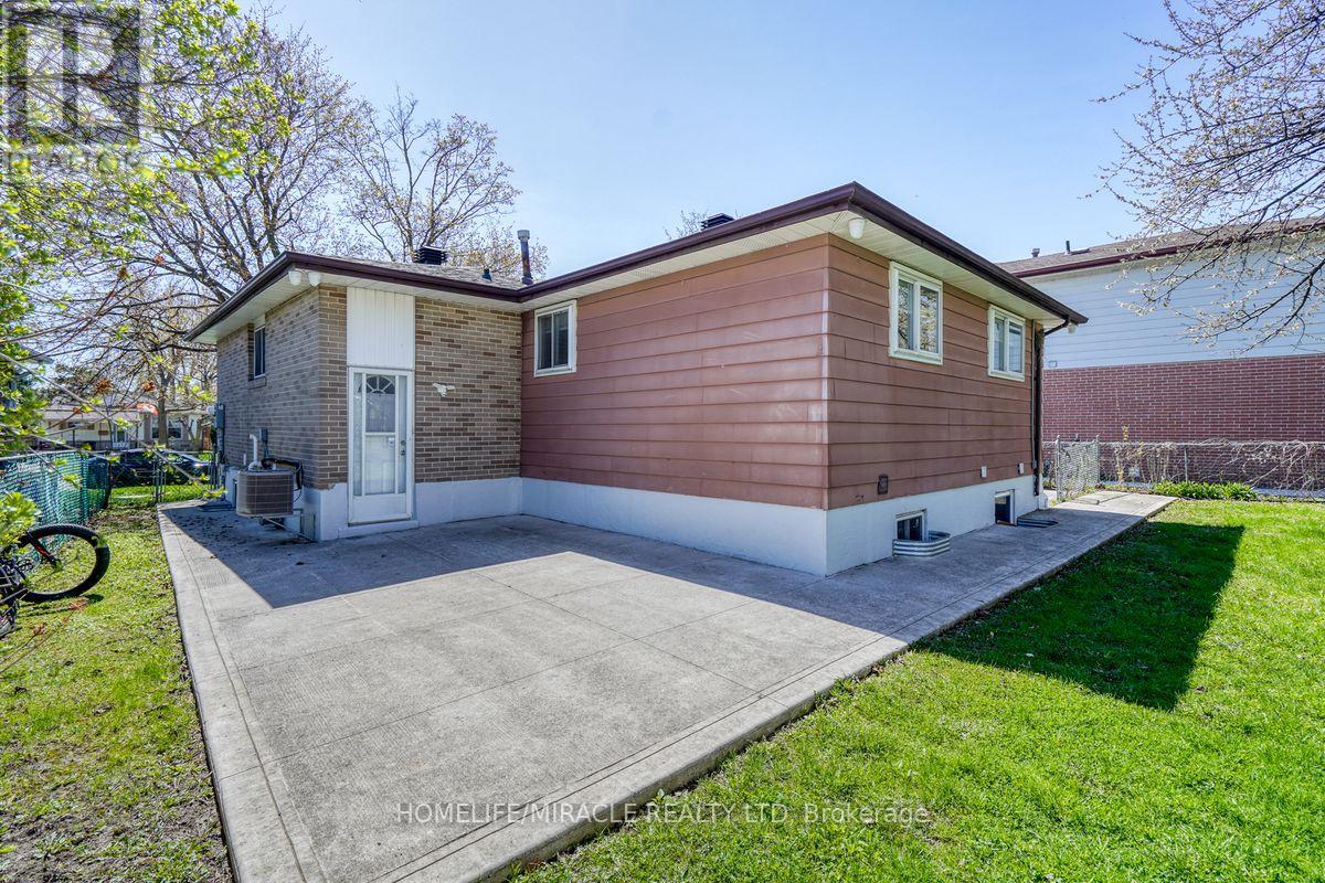 40 REIGATE AVENUE - 37