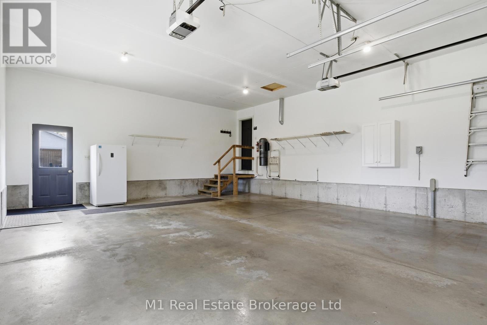 9632 CONCESSION RD 4 N - 33