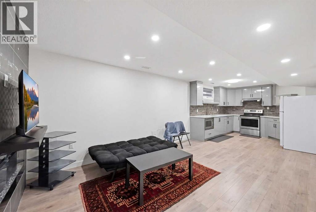 88 Saddletree Close NE - 36