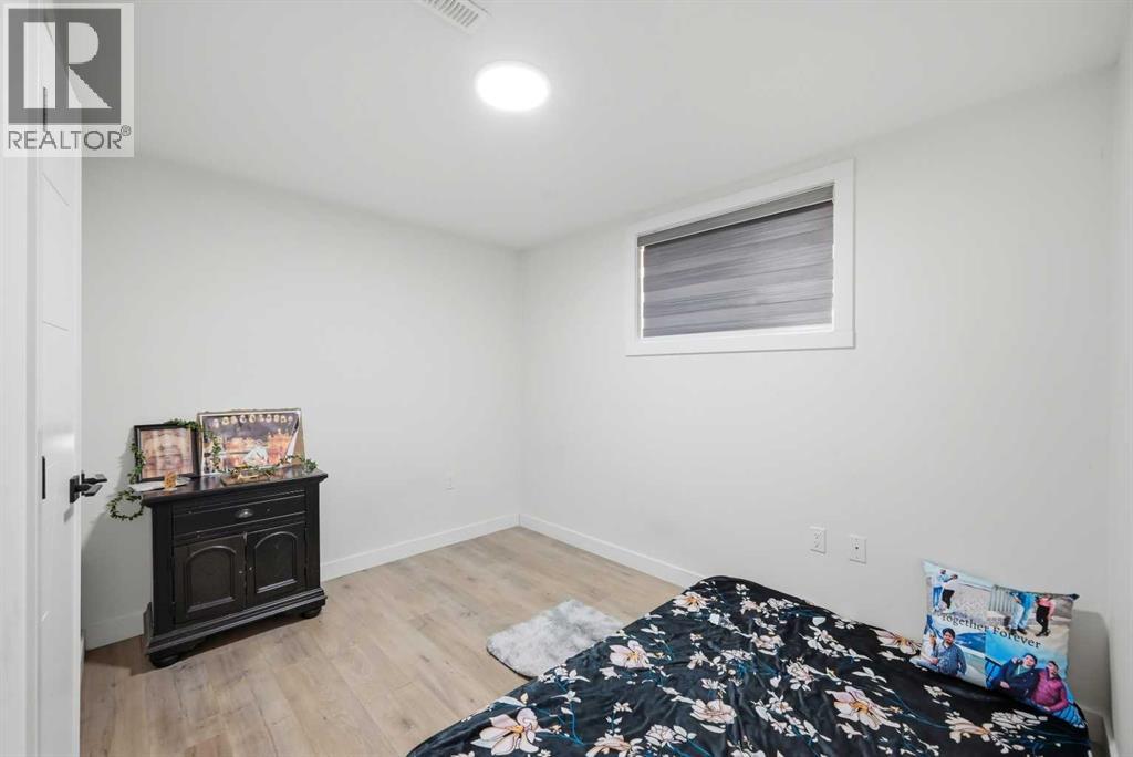 88 Saddletree Close NE - 41
