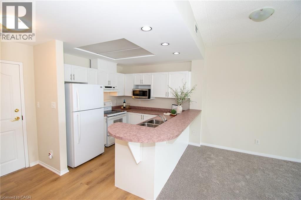 1-bedroom home for sale at 210 MAIN Street E Unit# 205, Dunnville ON · photo 12 of 44