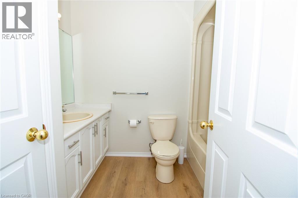 1-bedroom home for sale at 210 MAIN Street E Unit# 205, Dunnville ON · photo 31 of 44