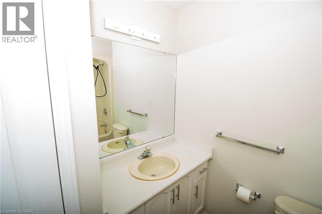 1-bedroom home for sale at 210 MAIN Street E Unit# 205, Dunnville ON · photo 32 of 44