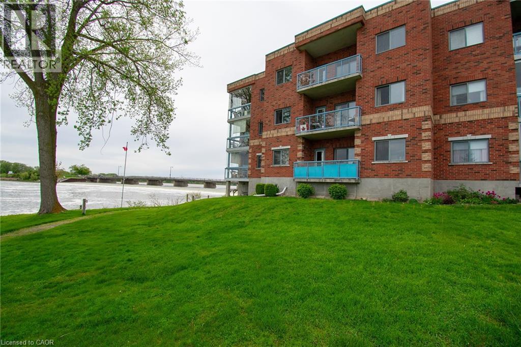 1-bedroom home for sale at 210 MAIN Street E Unit# 205, Dunnville ON · photo 4 of 44