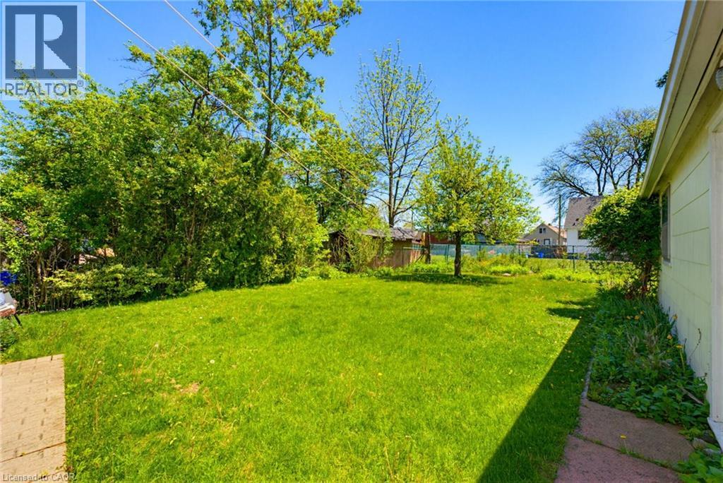 257 WEST 2ND Street - 32