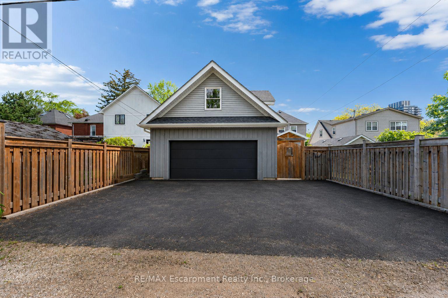 546 HURD AVENUE - 4