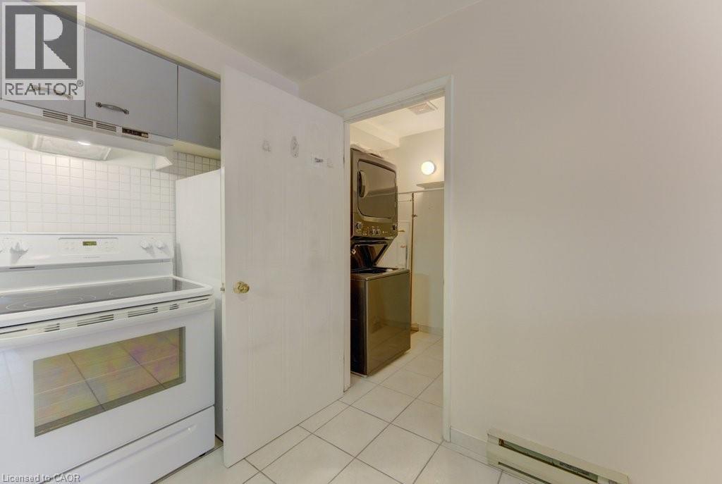 565 GREENFIELD Avenue Unit# 212, Kitchener, Ontario, N2C2P3 — Photo 3