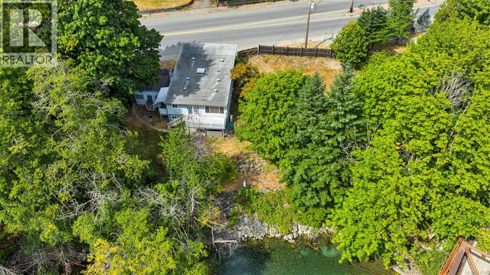 160 Cowichan Lake Rd - 15