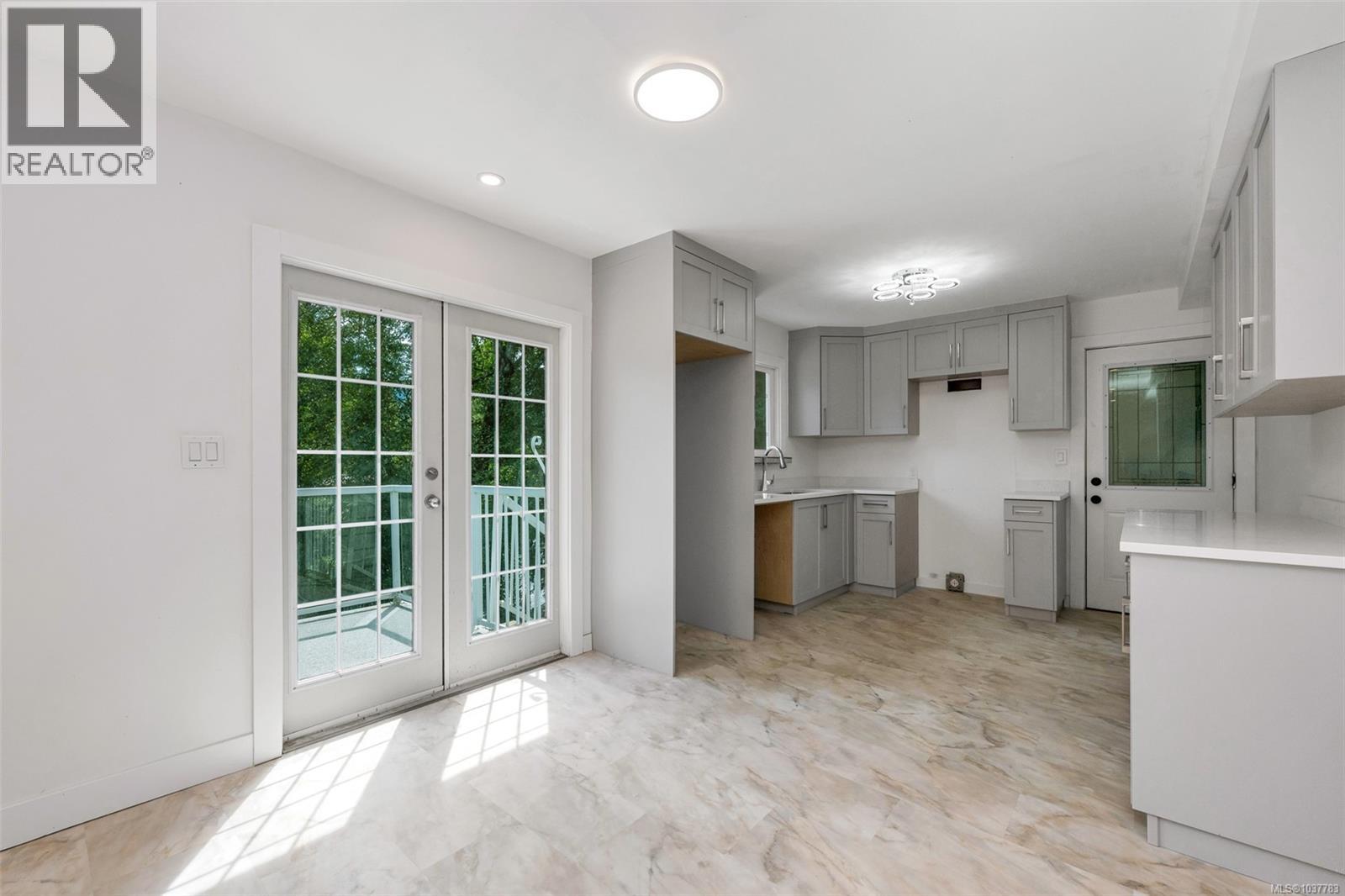 160 Cowichan Lake Rd - 50