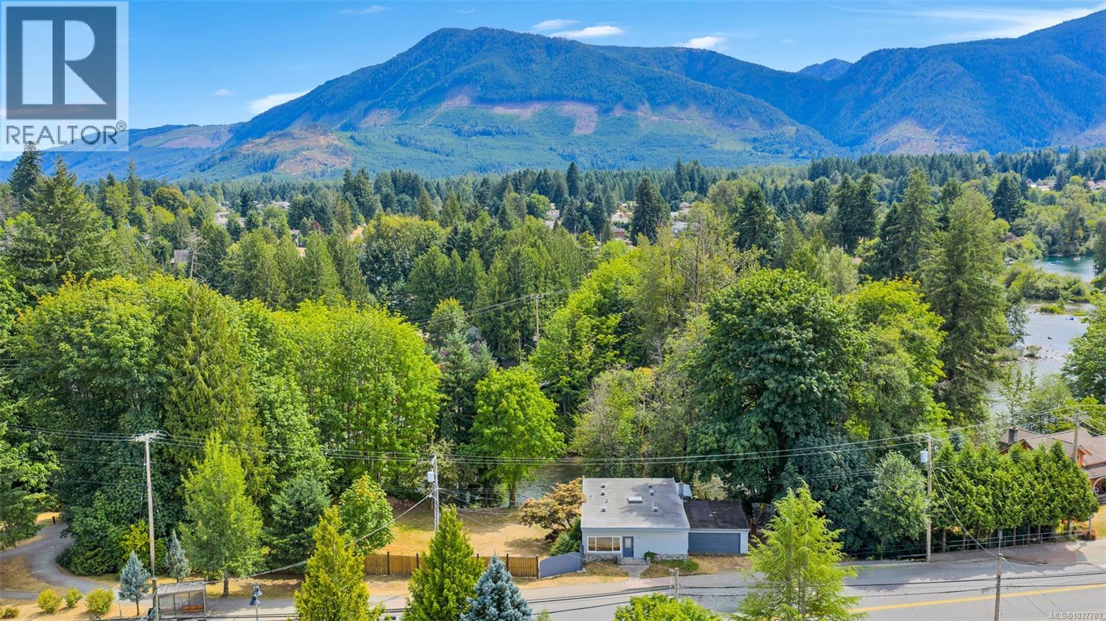 160 Cowichan Lake Rd - 7