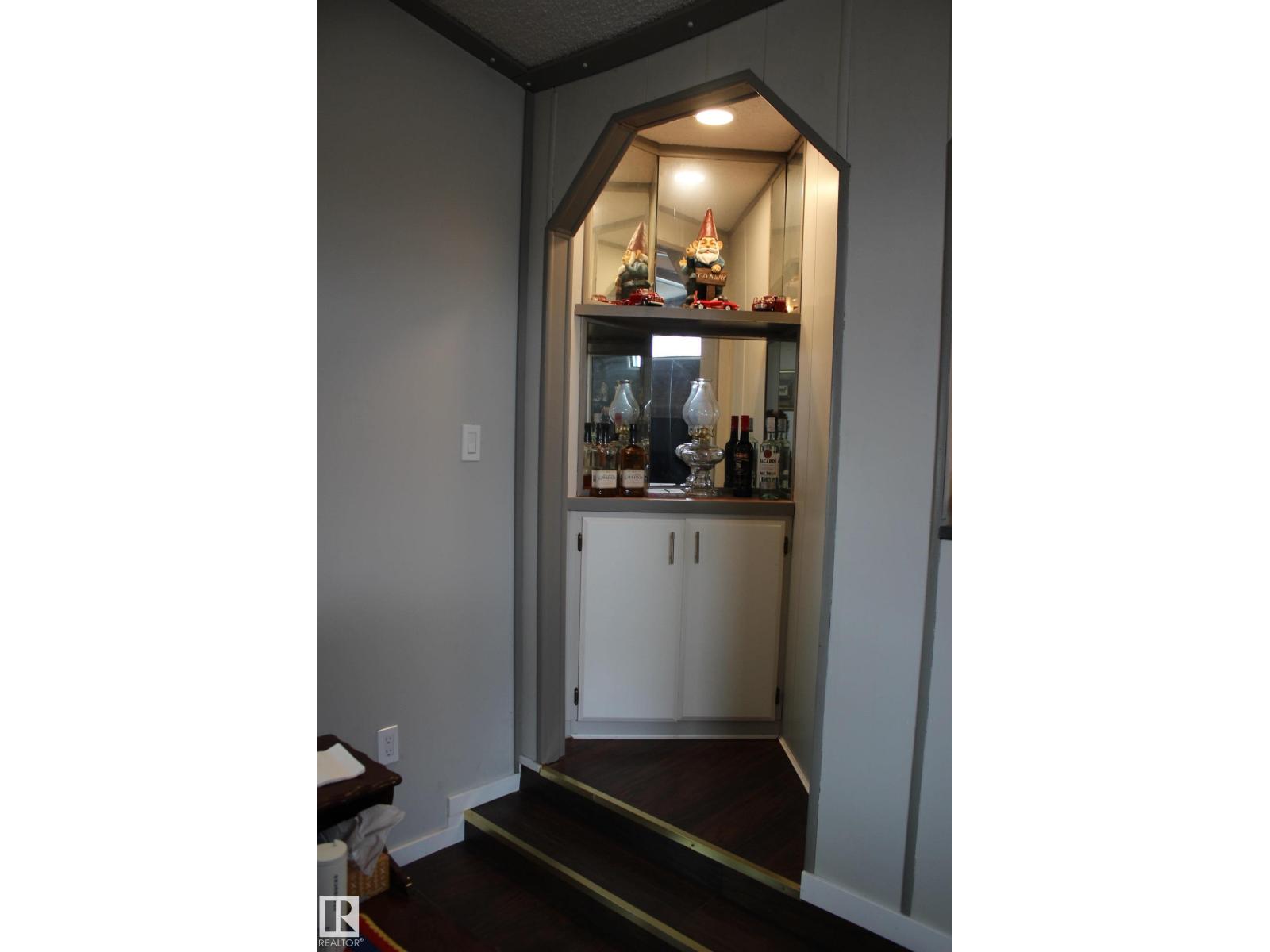 1118 Lakevista DR - 14