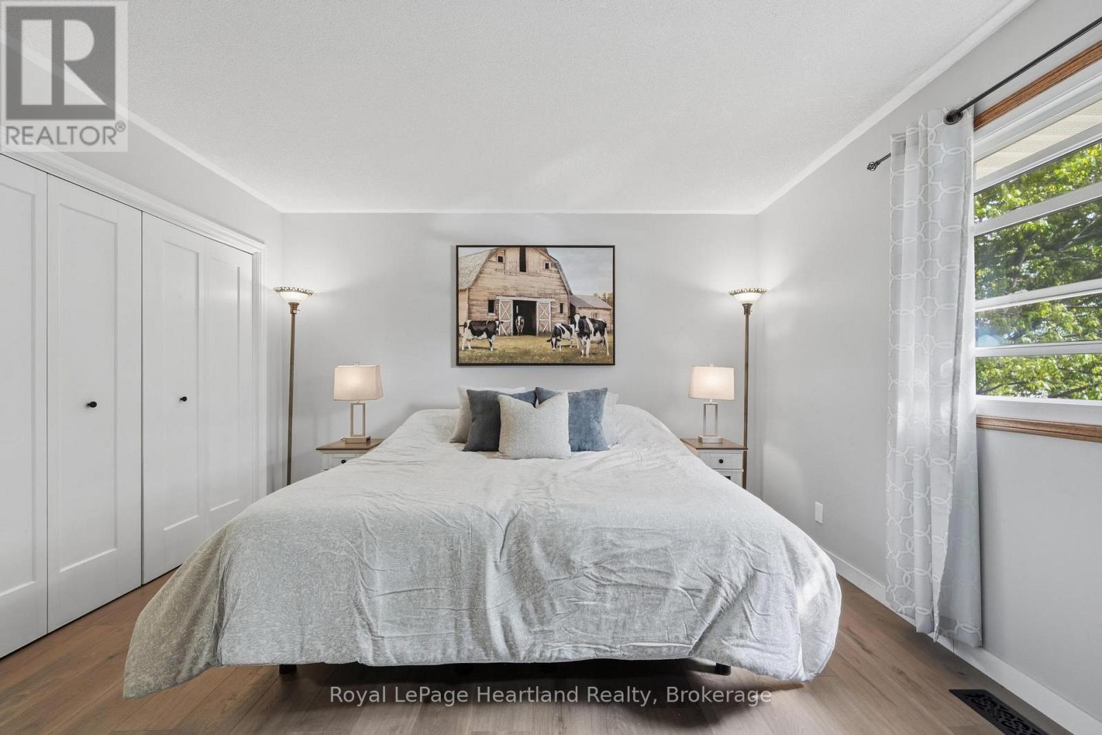 36589 DUNLOP DRIVE - 19