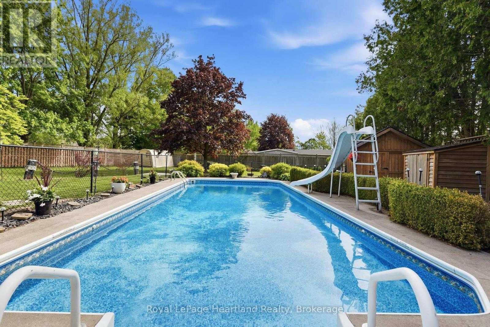 36589 DUNLOP DRIVE - 33