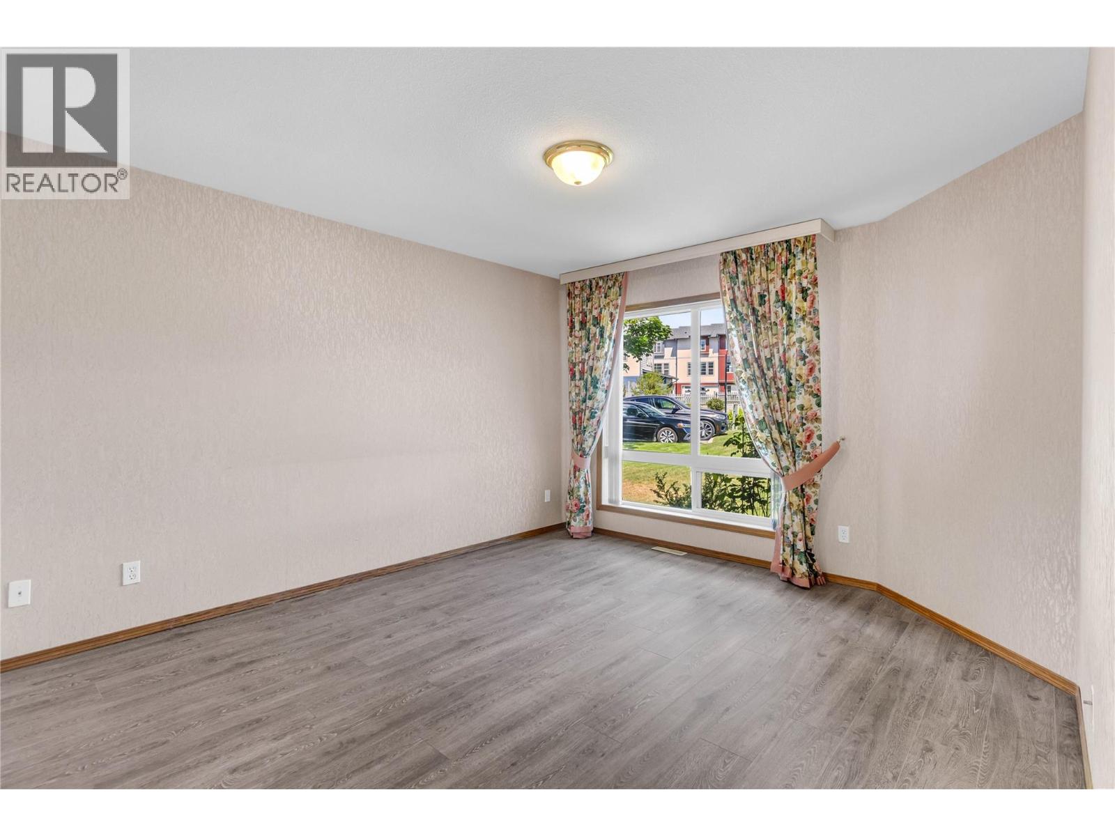 #109 4035 Gellatly Road S - 25