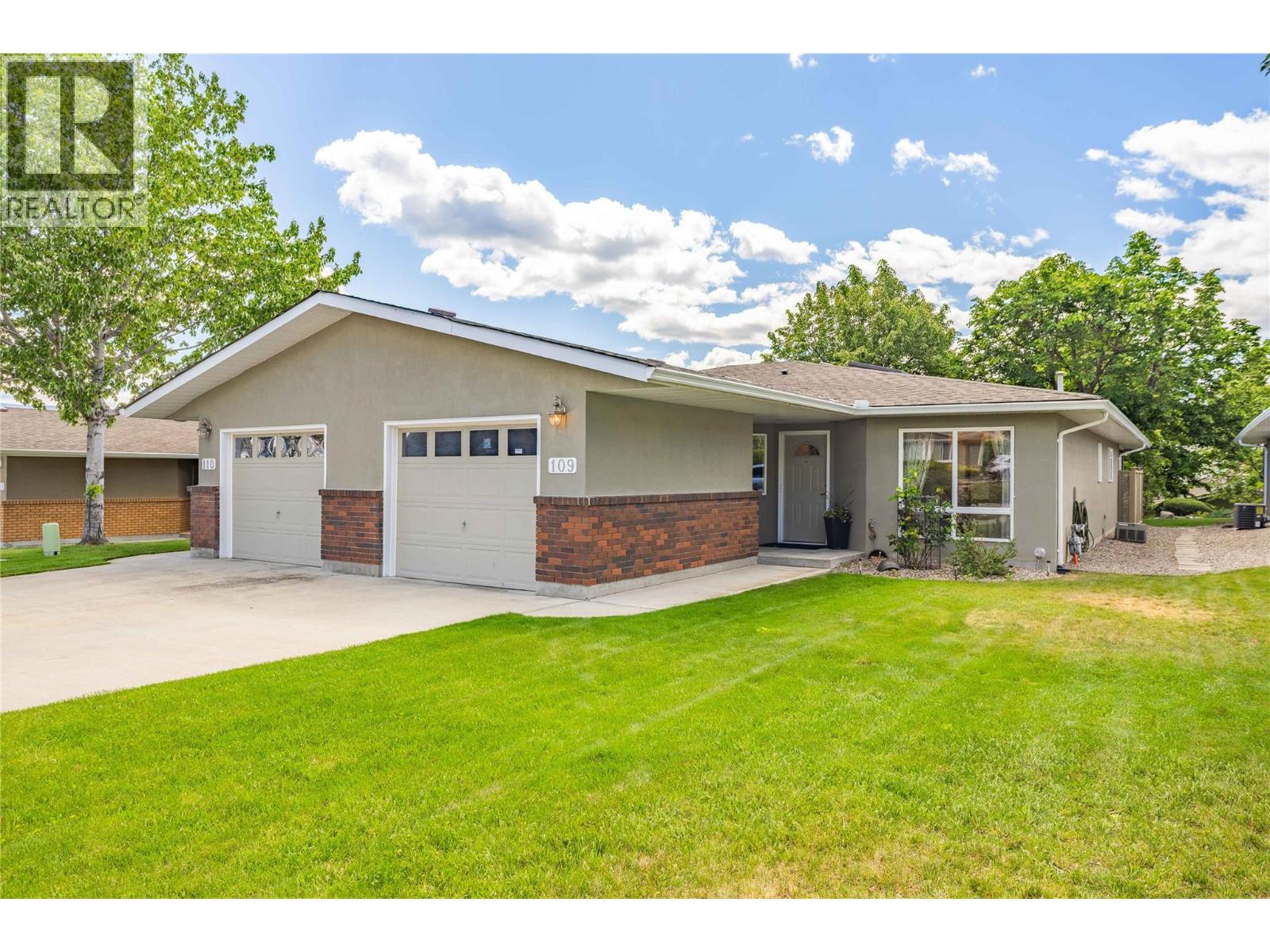 #109 4035 Gellatly Road S - 1