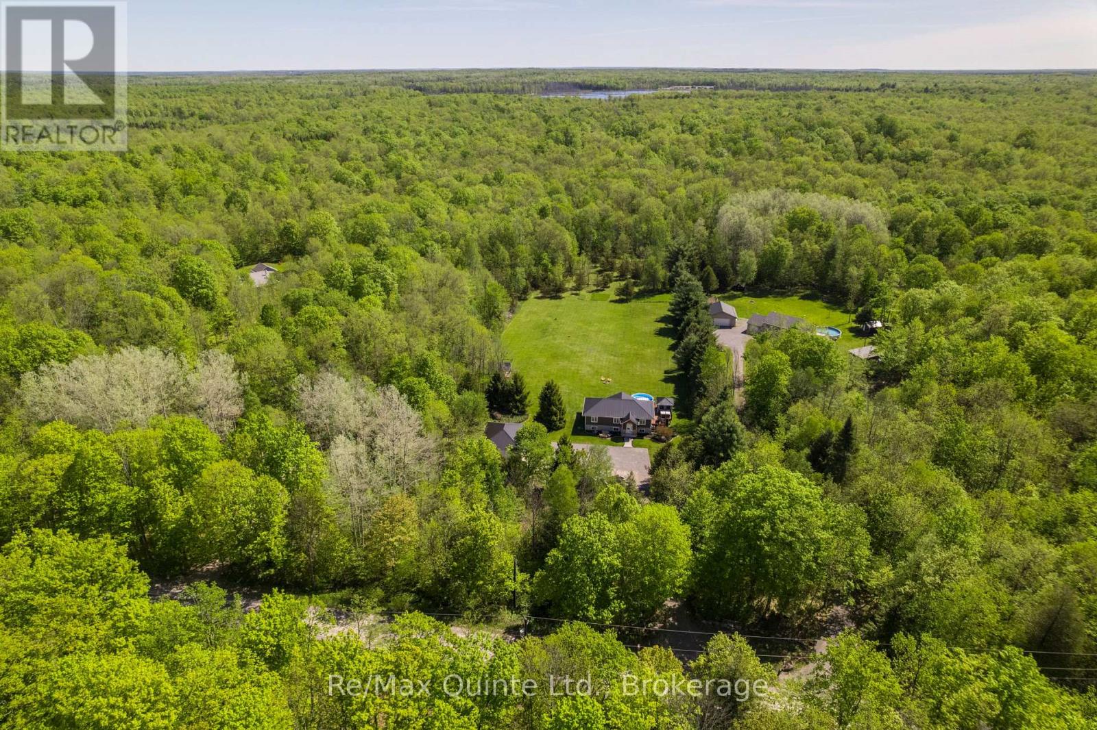 475 DOUGLAS ROAD - 6