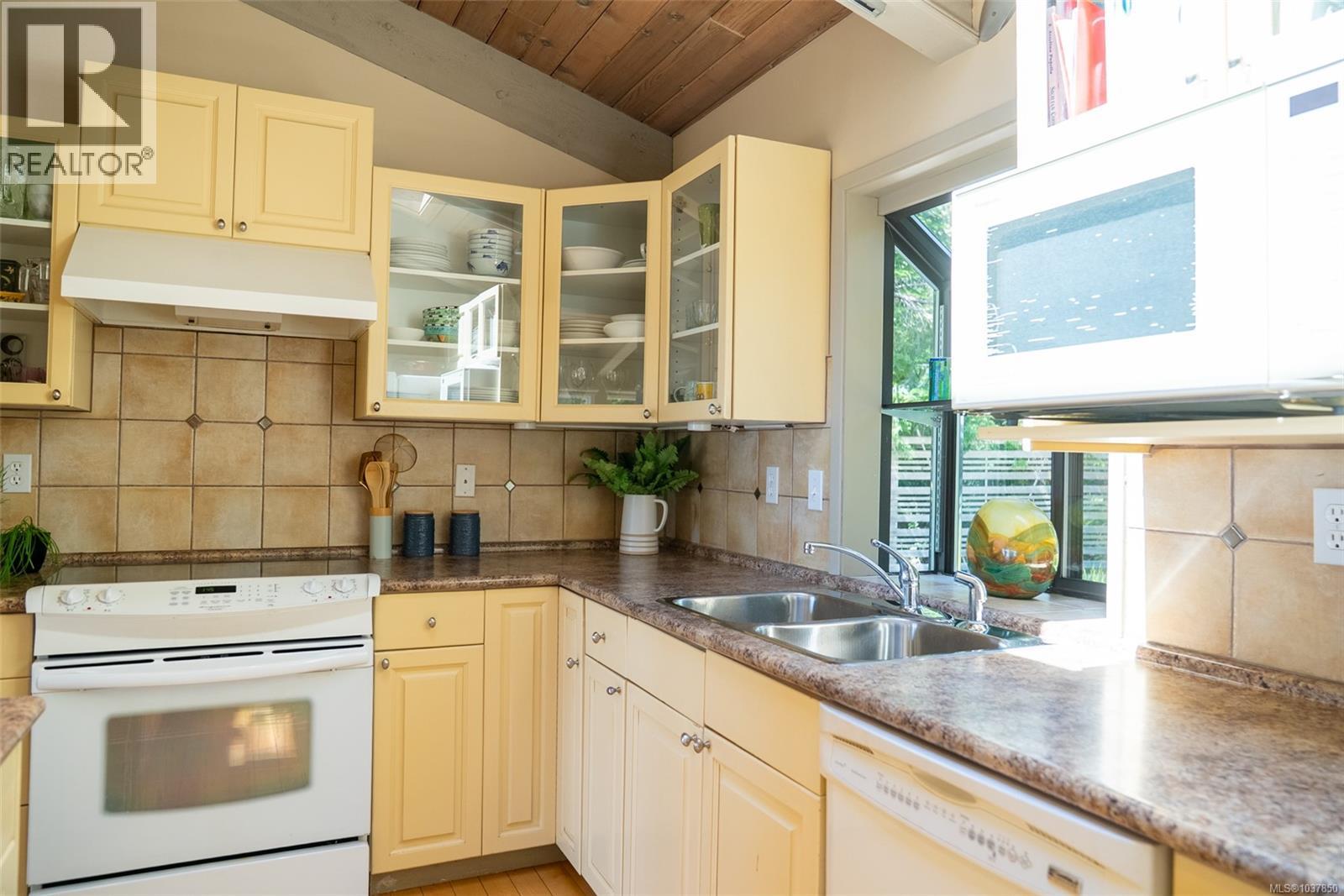 2659 Schooner Way, Pender Island