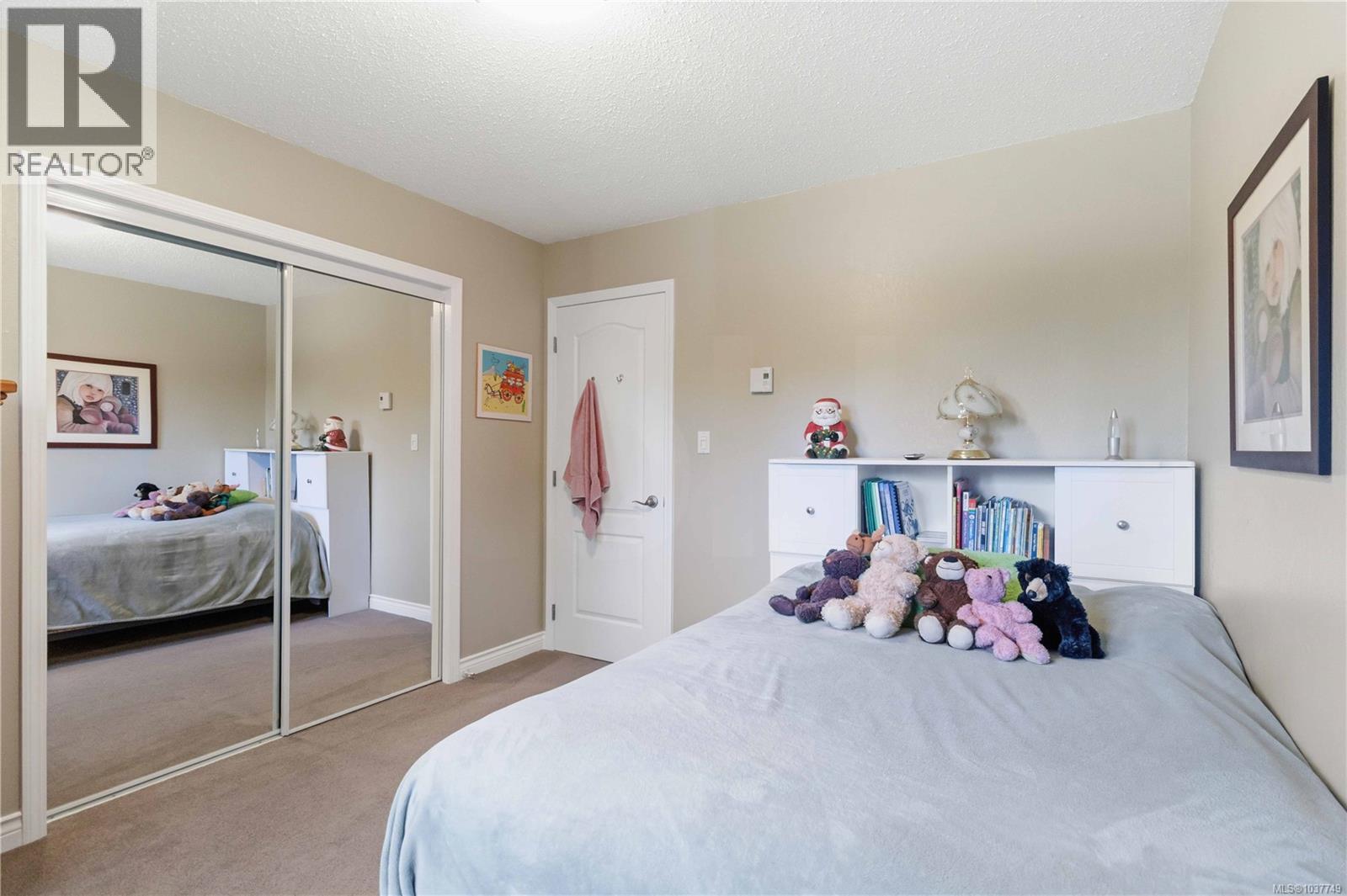 4298 Caen Rd, Saanich
