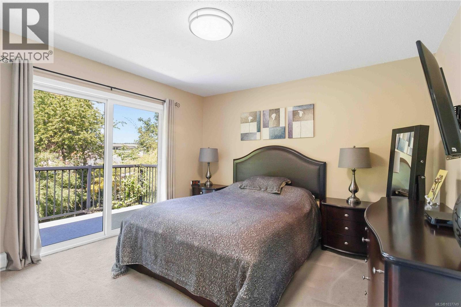 4298 Caen Rd, Saanich