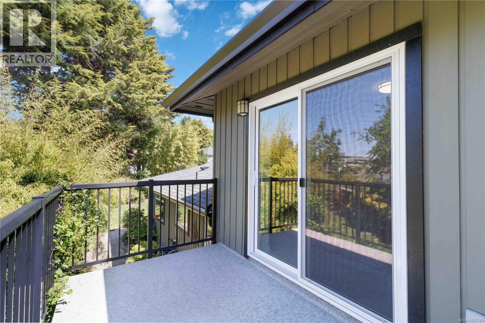4298 Caen Rd, Saanich