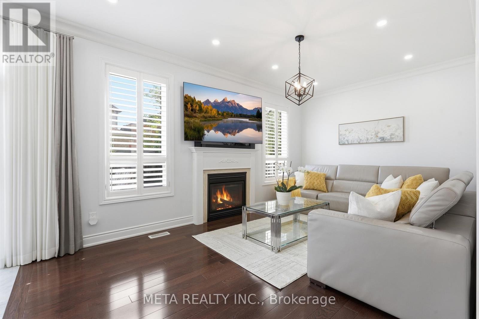 2299 STRATUS DRIVE - 11