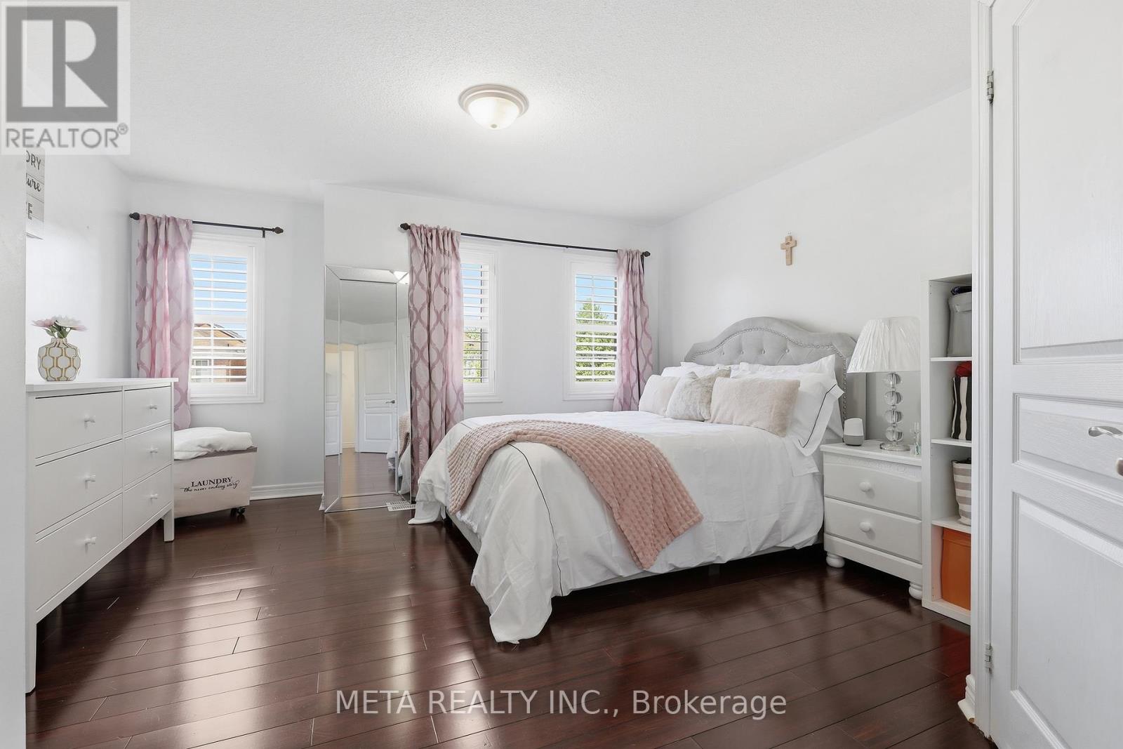 2299 STRATUS DRIVE - 21