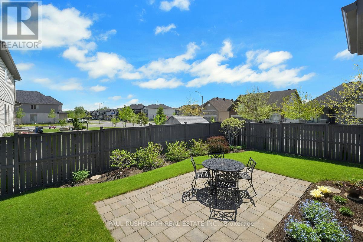 862 OAT STRAW WAY - 36
