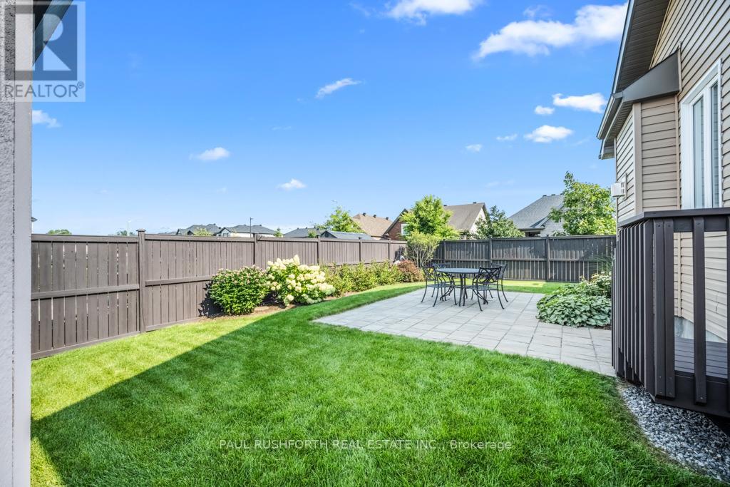 862 OAT STRAW WAY - 37