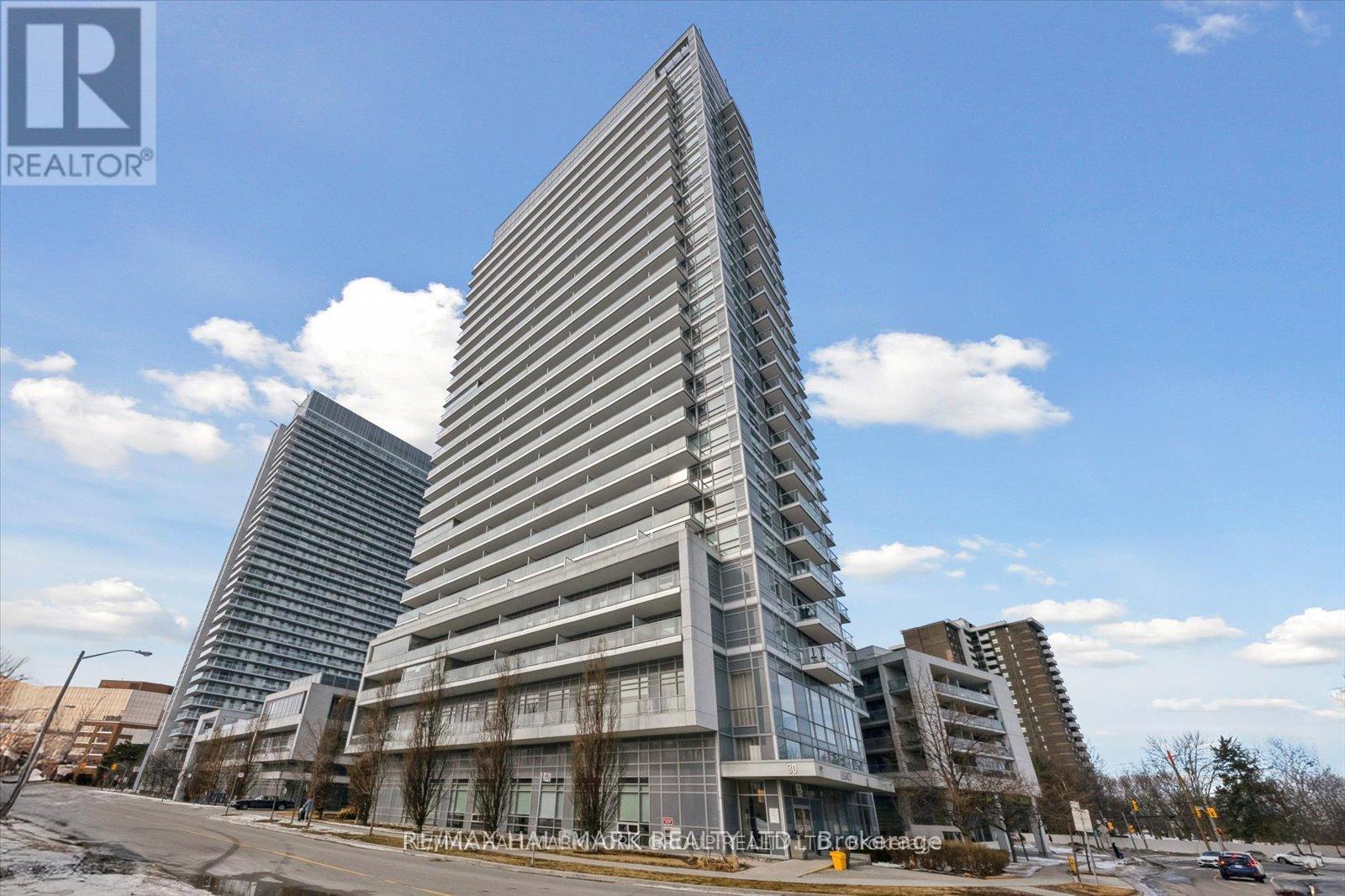 Listing photo of 906 - 30 HERONS HILL WAY