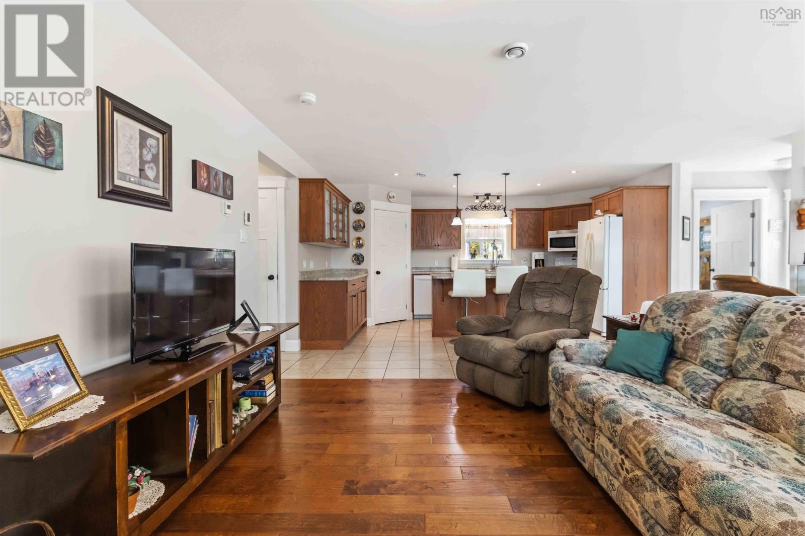 Property 37 of 43 of 439 Wallaback Drive