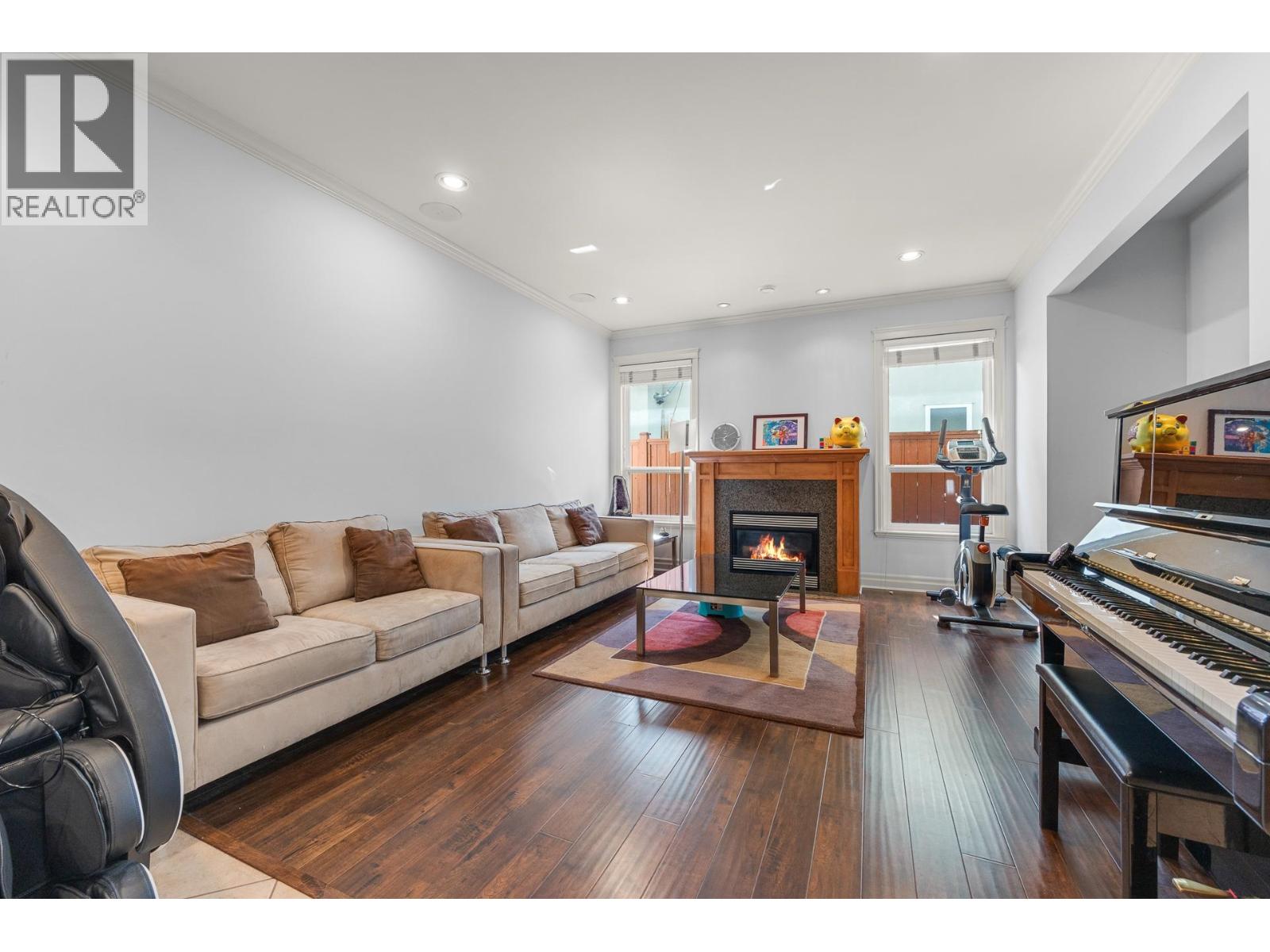 9044 RAILWAY Avenue, Richmond