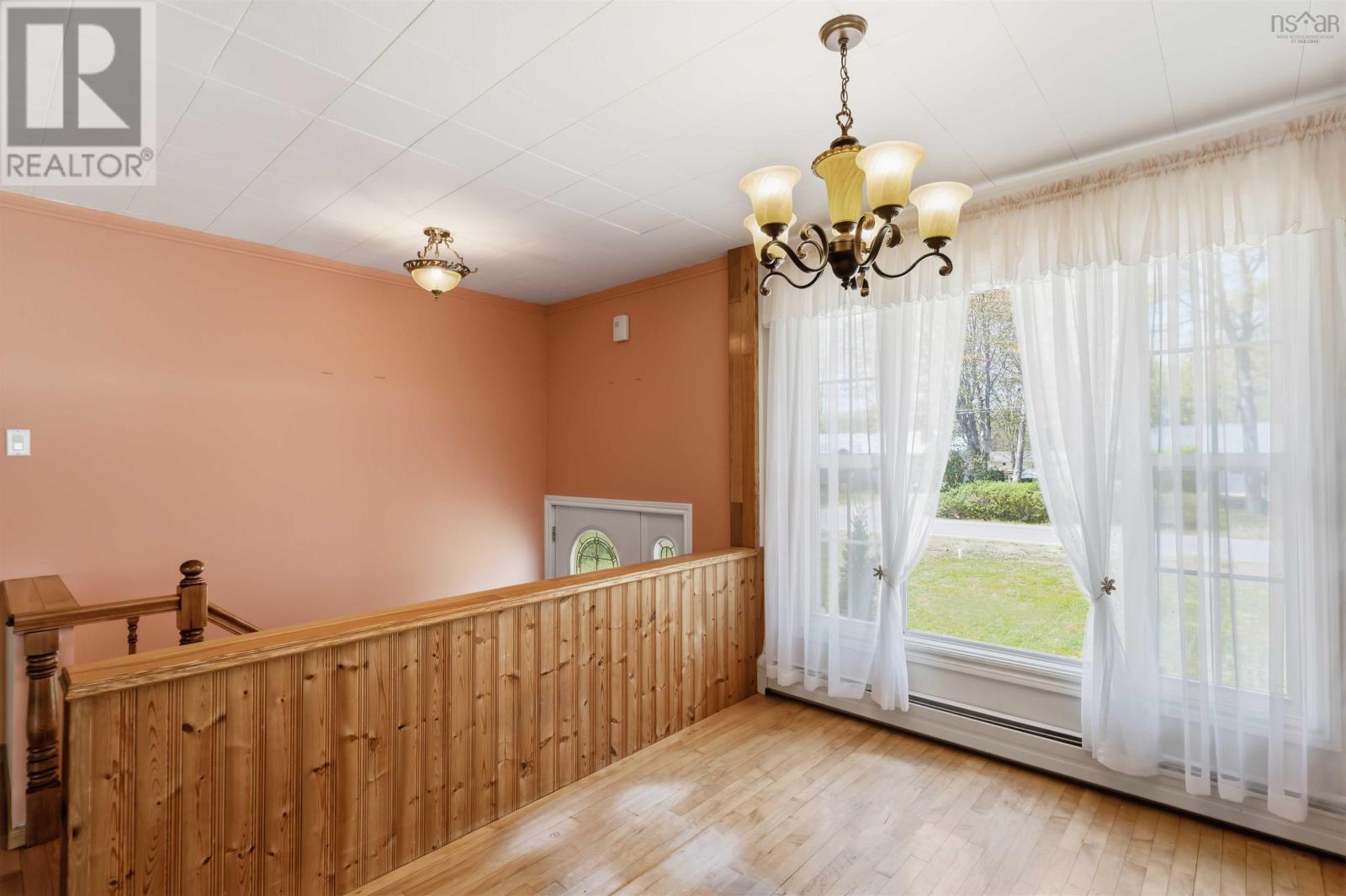 864 Carol Street - 4