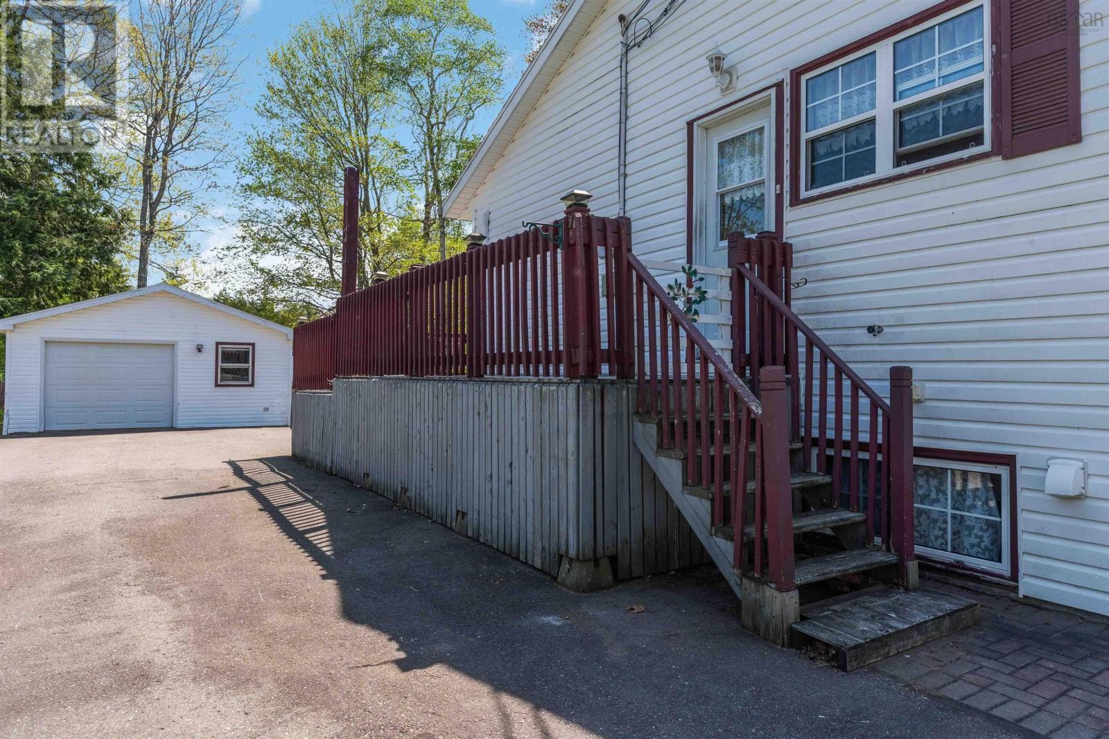 864 Carol Street - 36