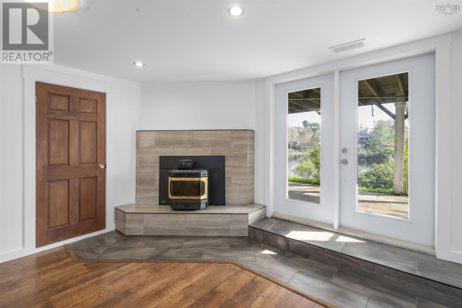 24 Birchview Drive - 26