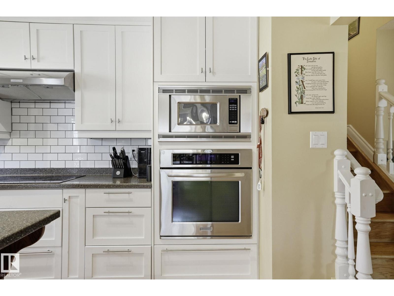 210 Porter AV — photo 13