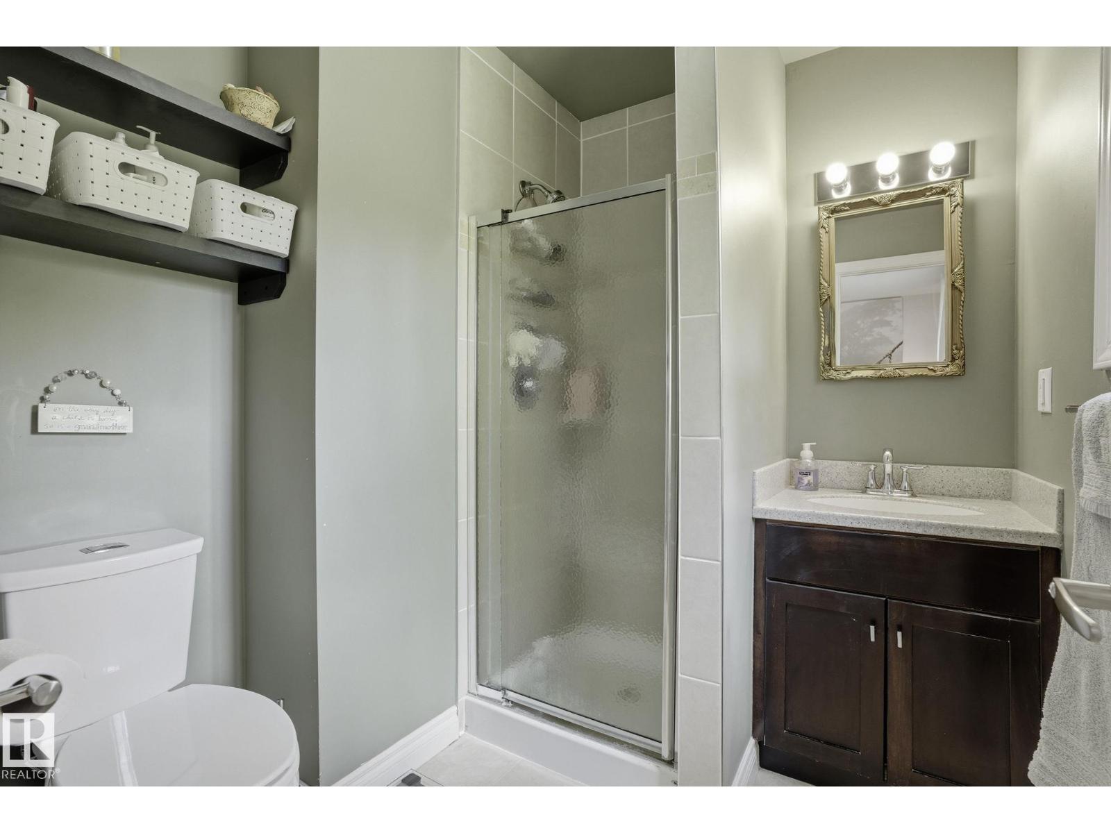 210 Porter AV — photo 17