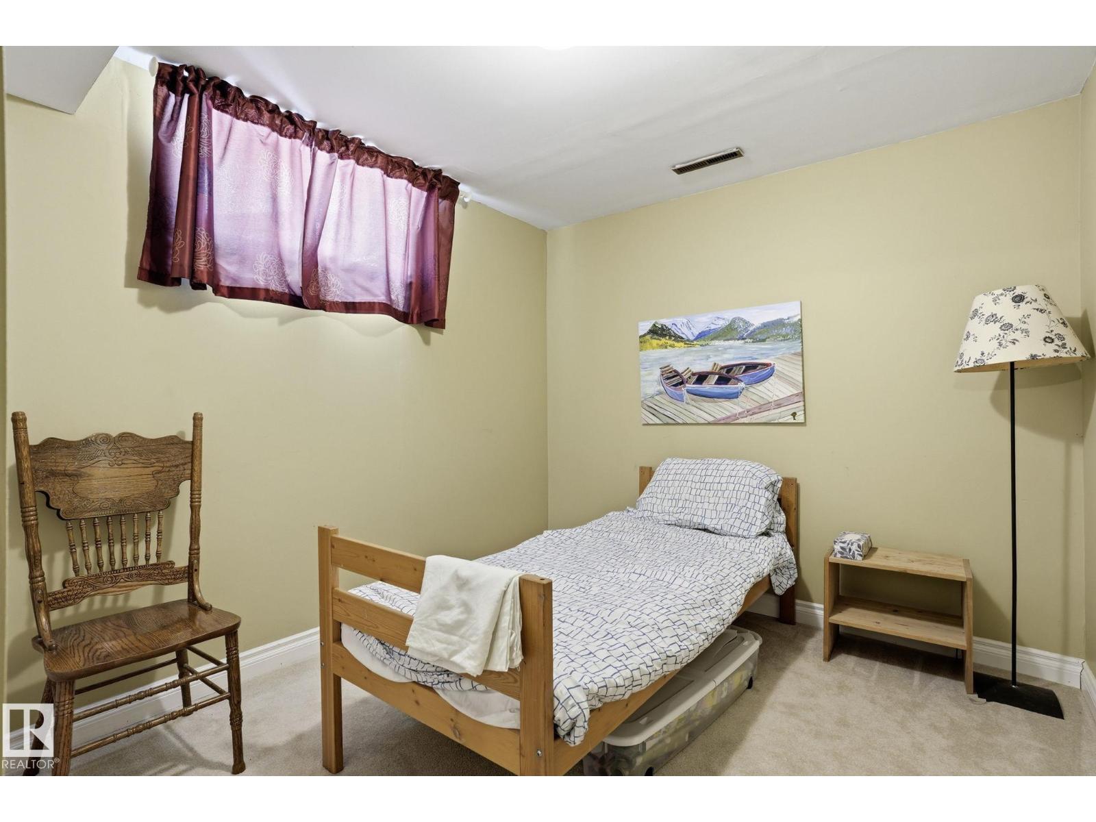 210 Porter AV — photo 26