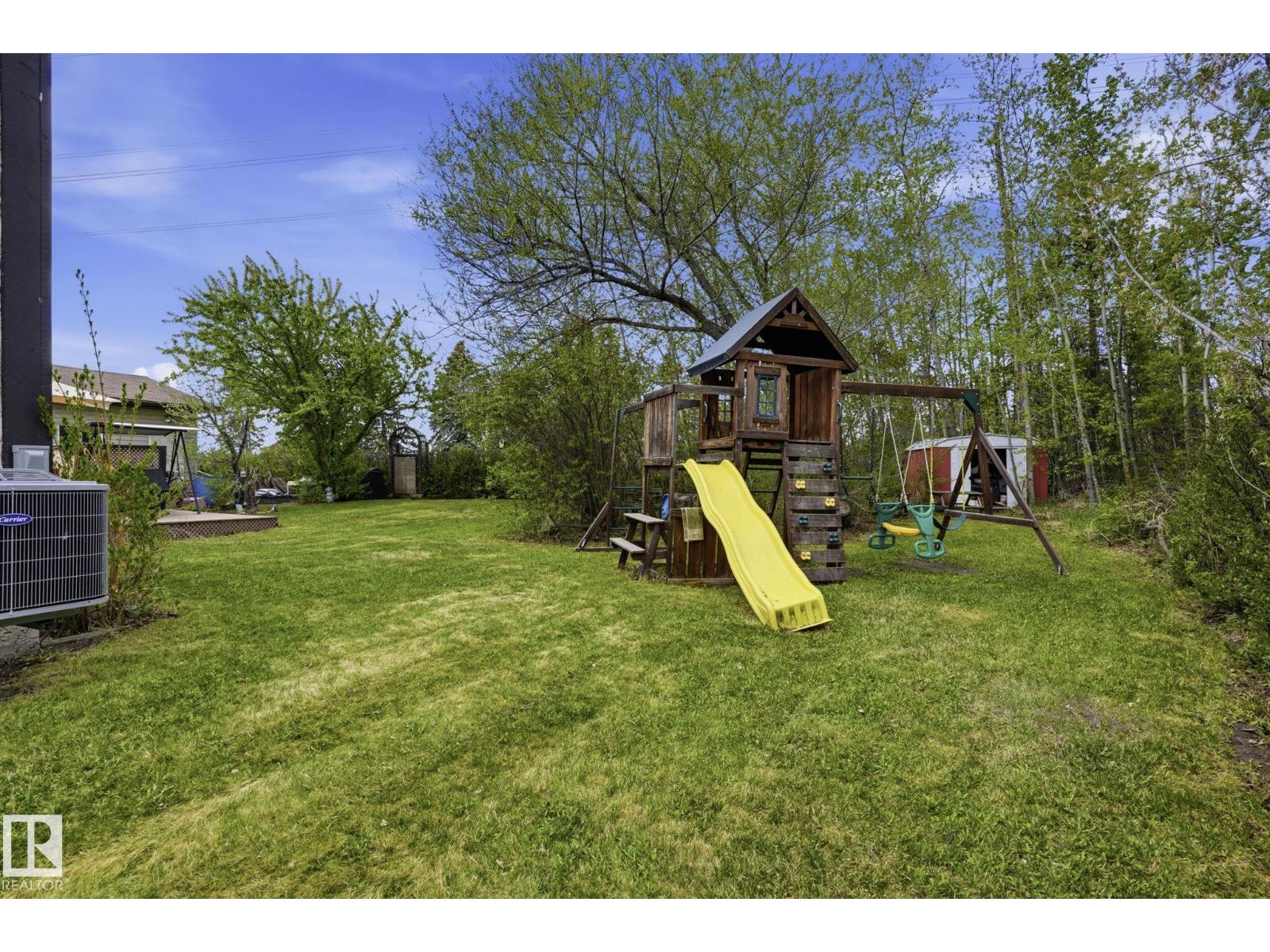 210 Porter AV — photo 33