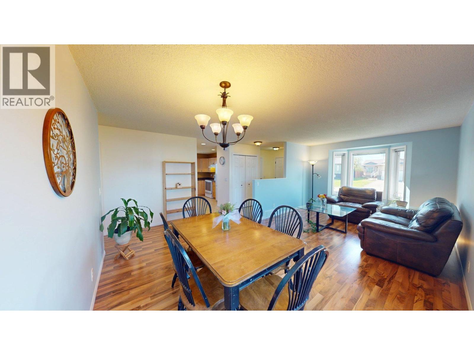 8812 113A AVENUE - 5