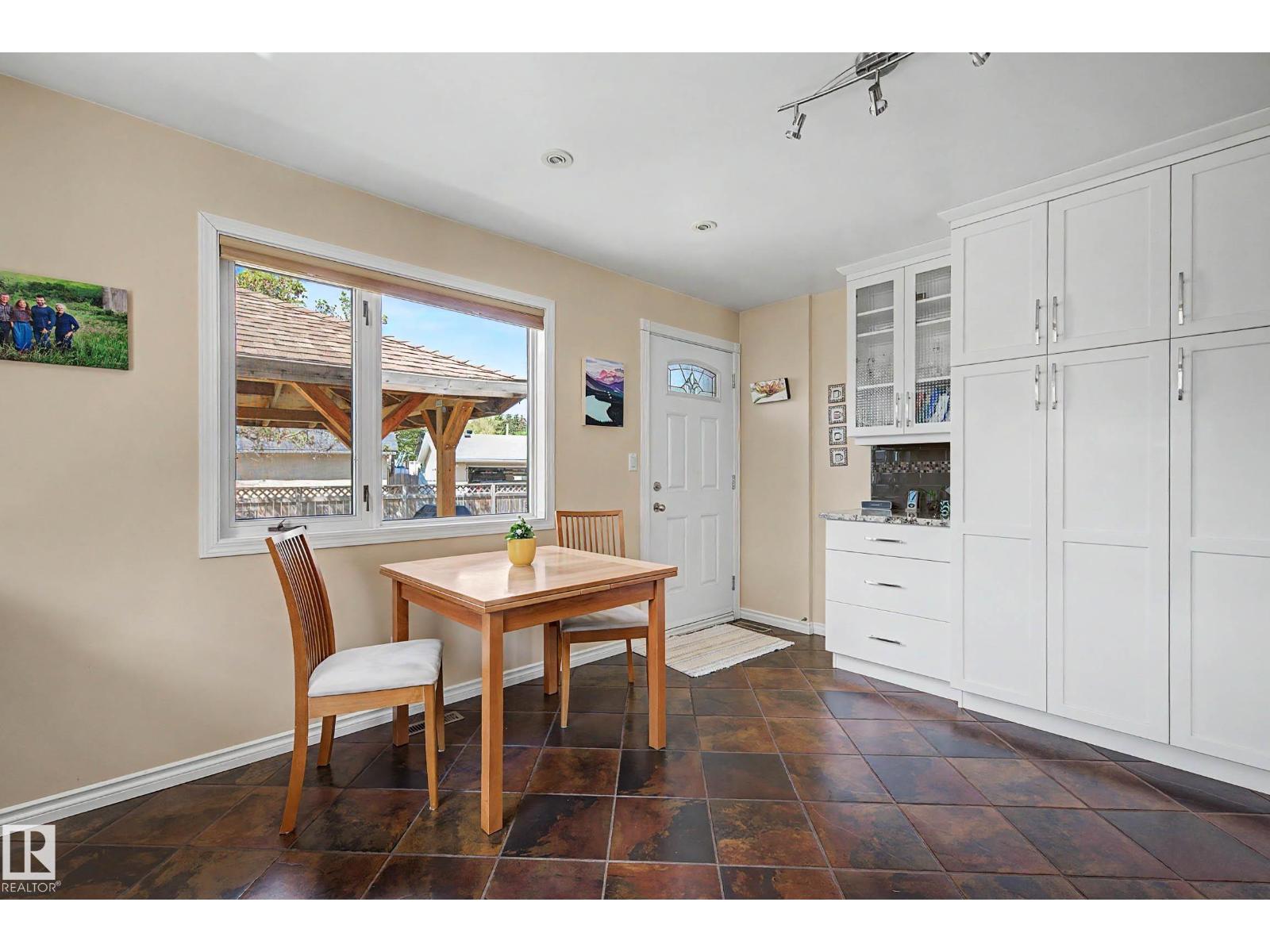 24 ELBOW DR — photo 19