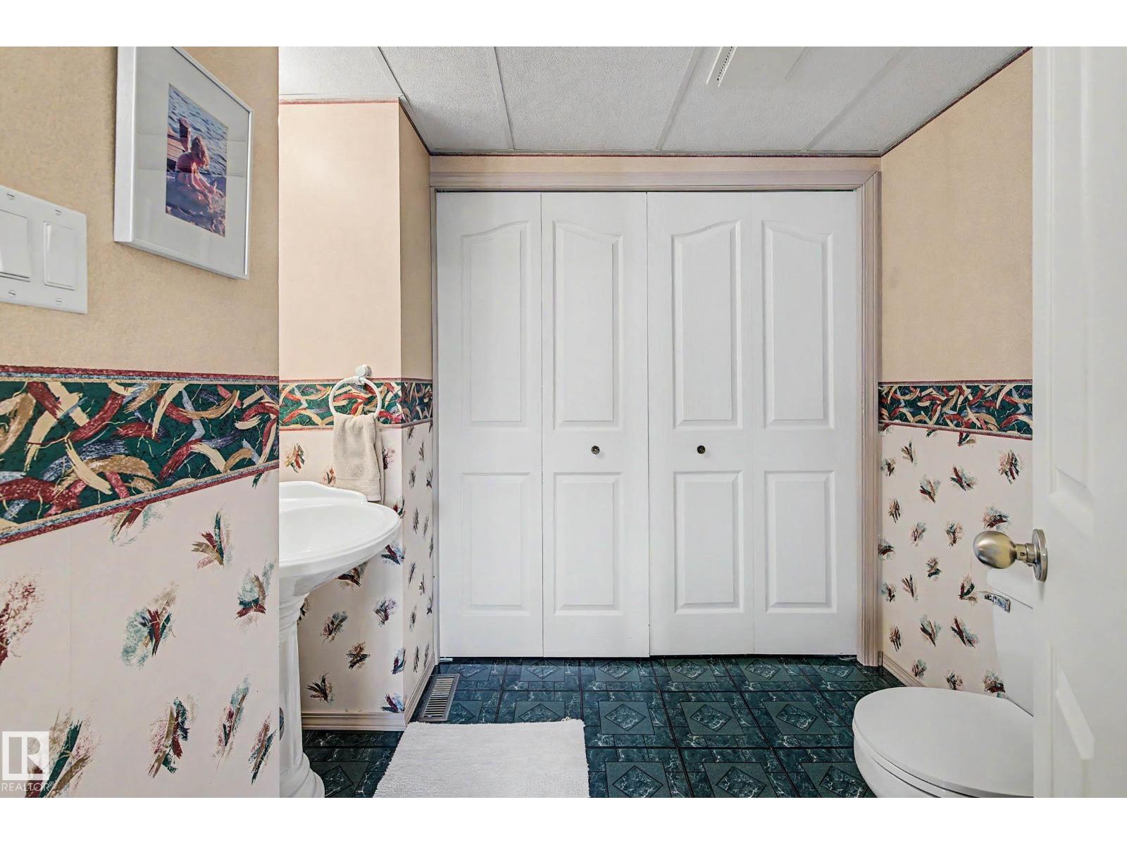 24 ELBOW DR — photo 40