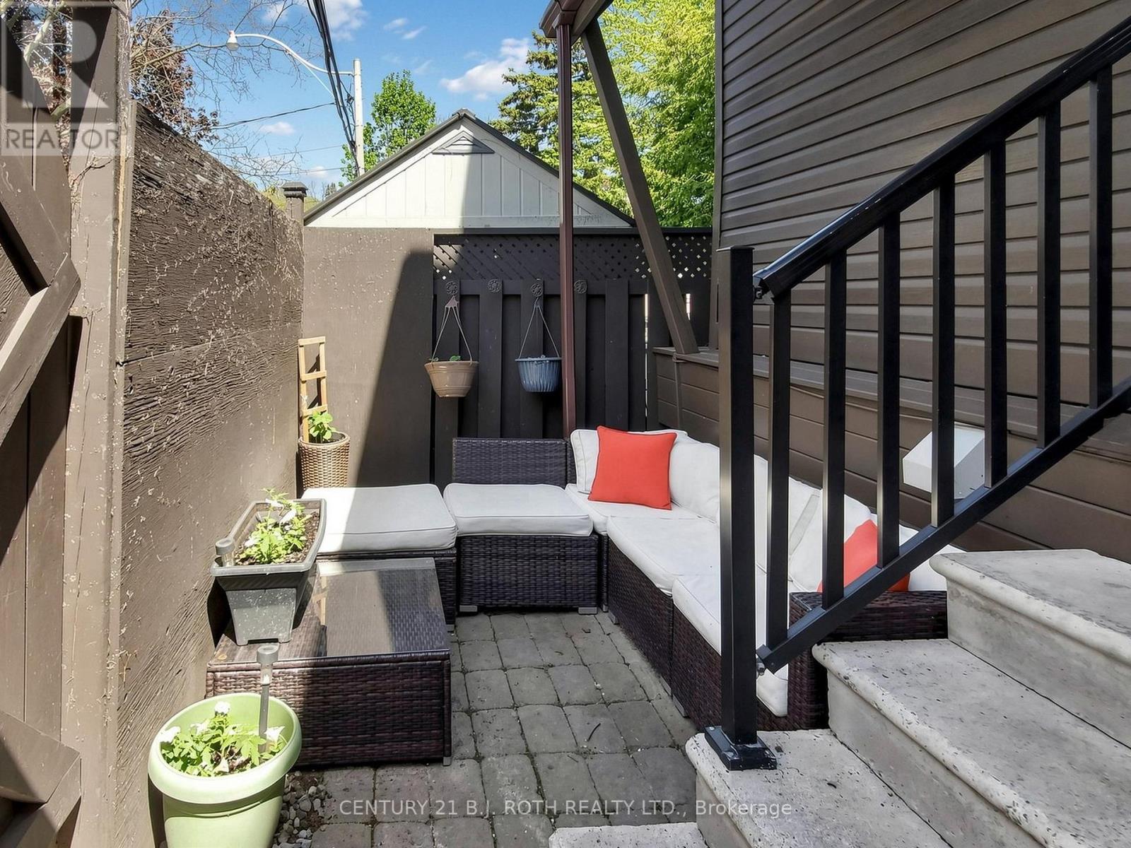 195 WHEELER AVENUE - 38