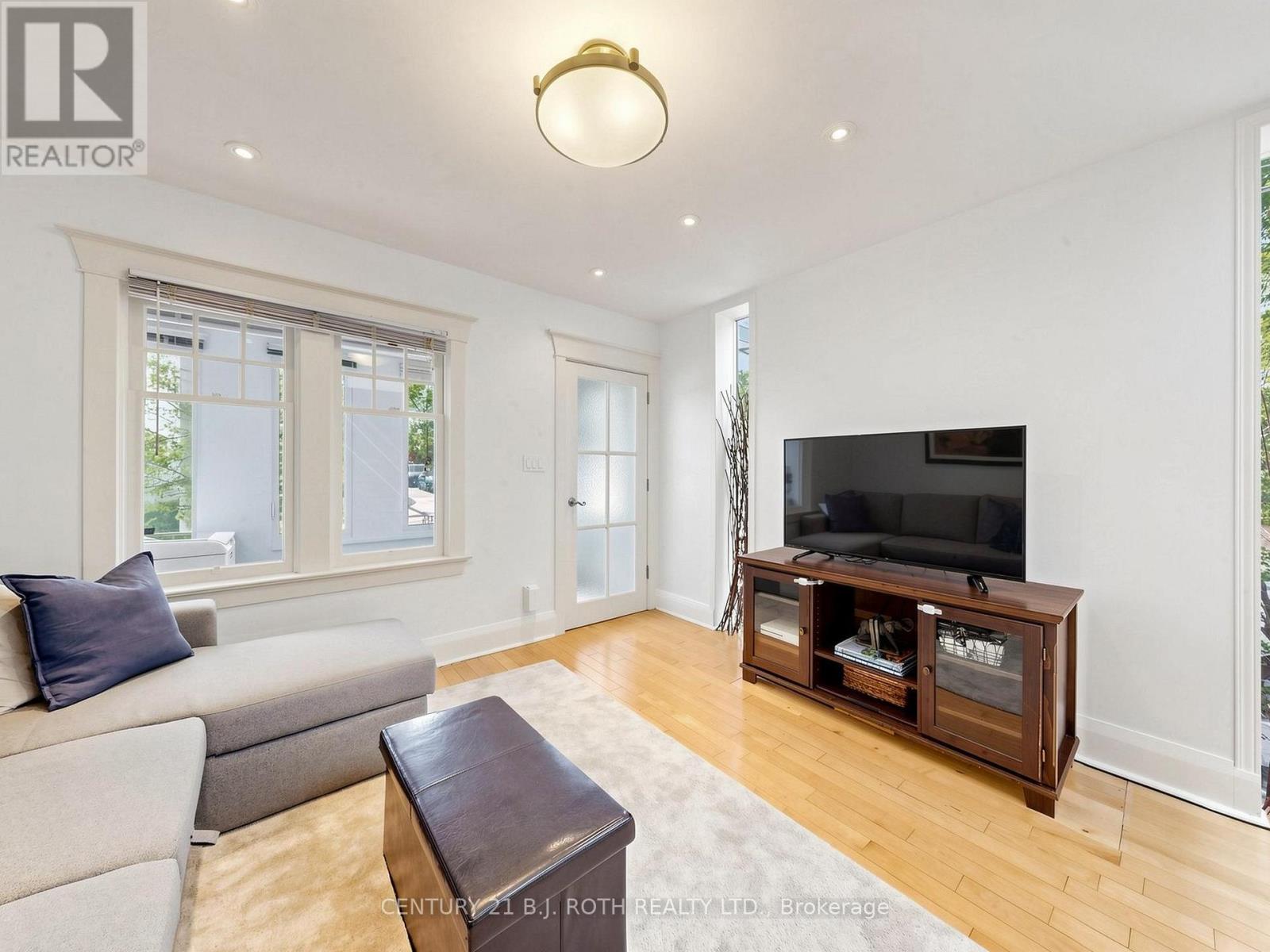195 WHEELER AVENUE - 9