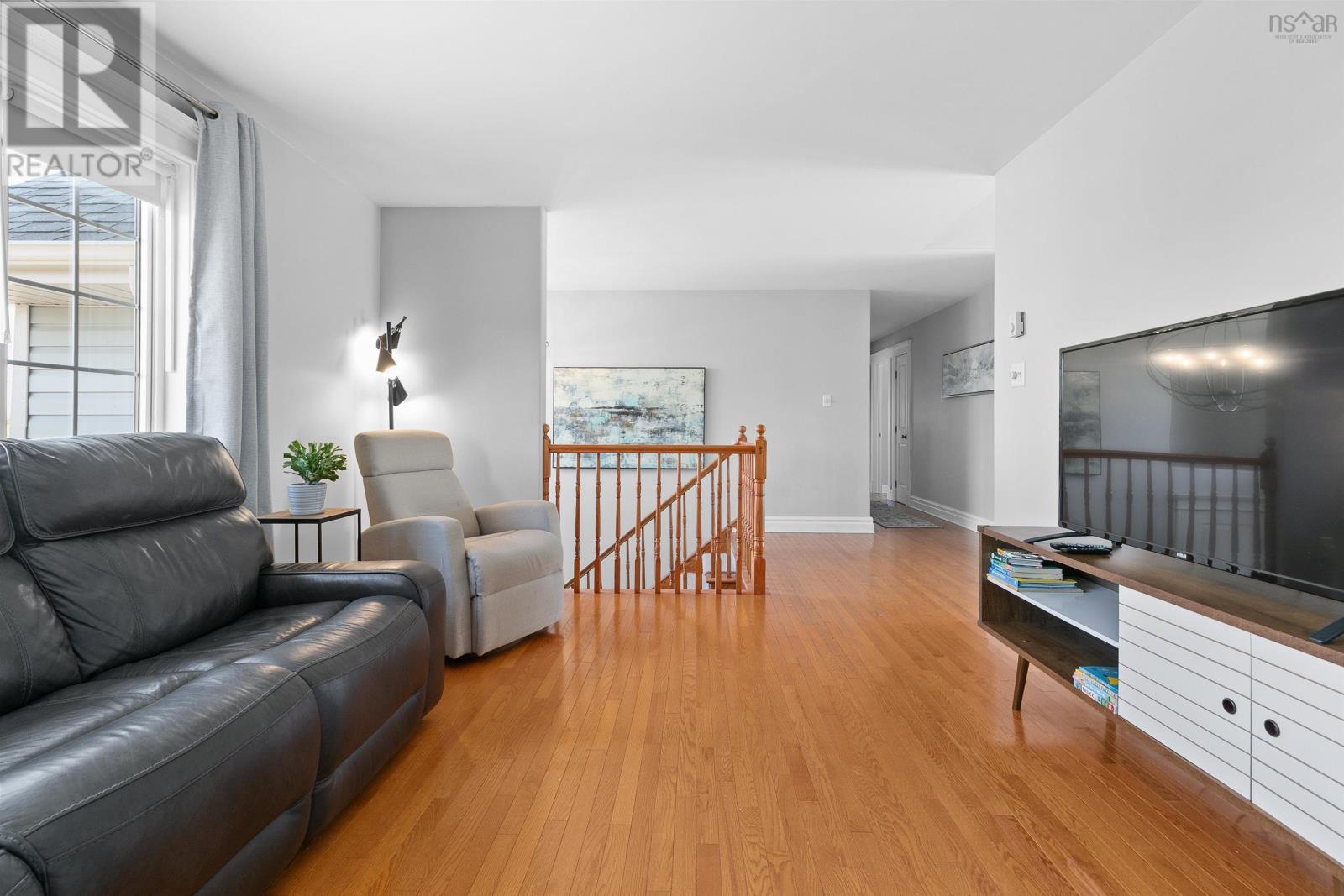 626 Westwood Boulevard - 8