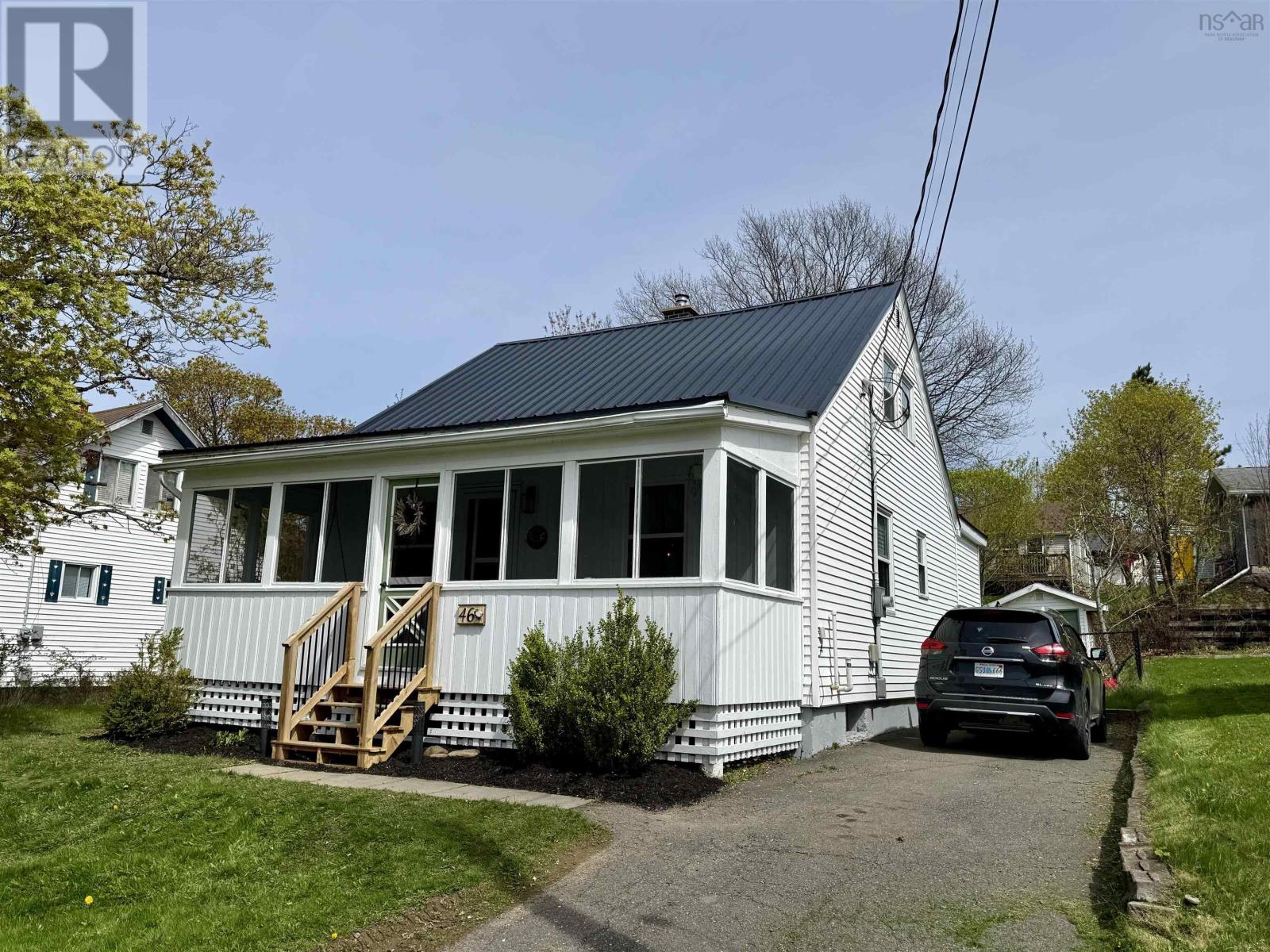 46 Dickie Street - Image 2